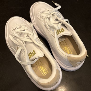 Puma white sneakers size 40