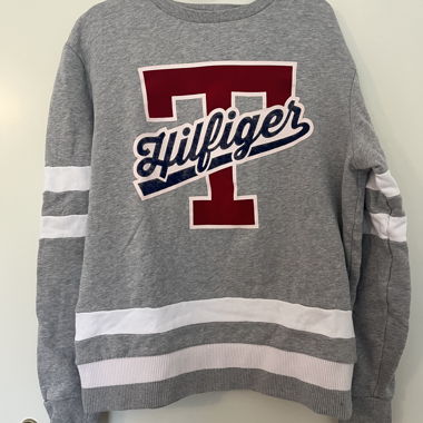 Tommy Hilfiger sweatshirt
