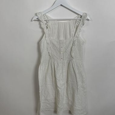 White lace and ruffles Sézane sleeveless dress