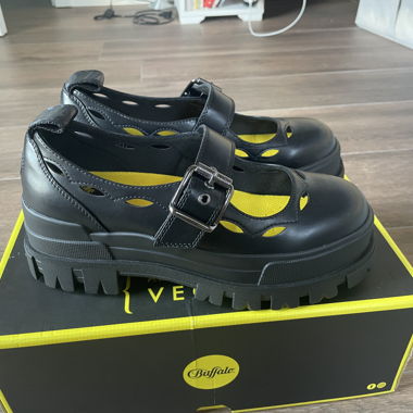 chaussures plate-forme buffalo 