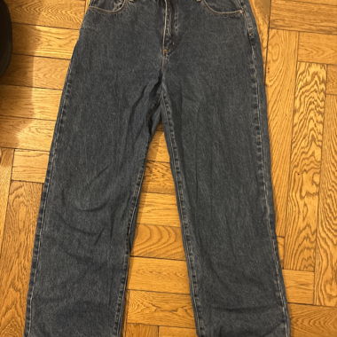 Dunkelblaue Jeans