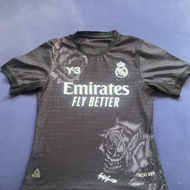 Maglia special esistono Real Madrid 23/24
