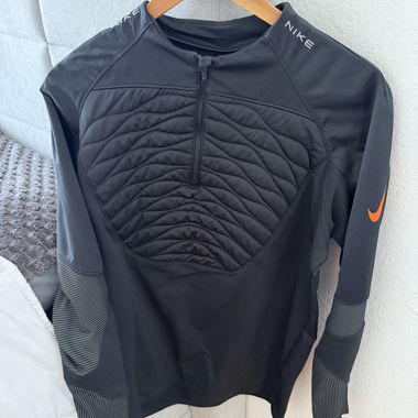 Pull Nike 