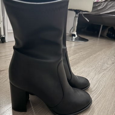 Schwarze Stiefeletten Gr. 36