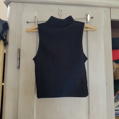 Schwarzes Top