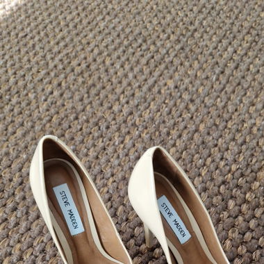 Escarpins vernis crème Steve Madden