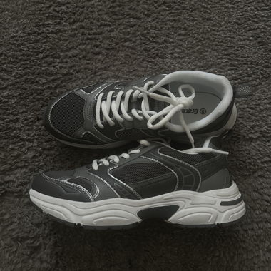 Graceland black sneakers