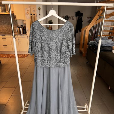 Robe Vera Mont en bleu pigeon