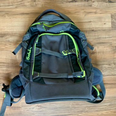 Schulrucksack Satch grau