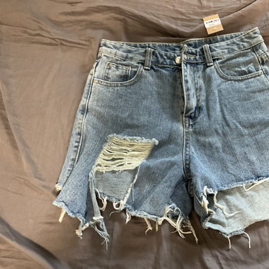 NO NAME JEANS SHORTS / SIZE M