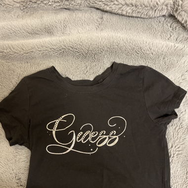 Guess top