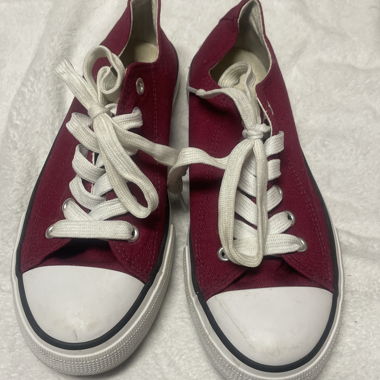 Baskets bordeaux