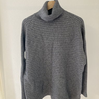 Maglione a Collo Alto Grigio