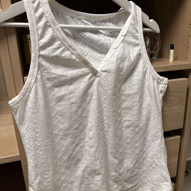 Top in pizzo bianco