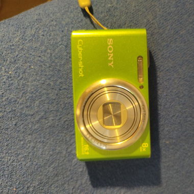 Sony DSC W730 mit Tasche und 4GB Karte