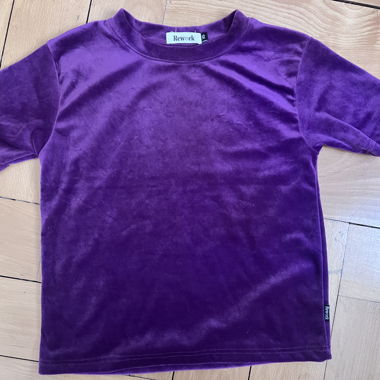 Rework Velourshirt lila XS