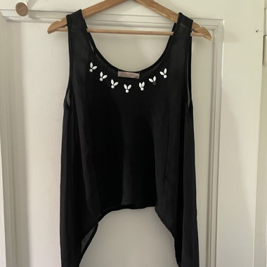 Top classique fluide noir 