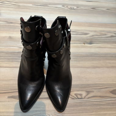 Stivaletto in pelle