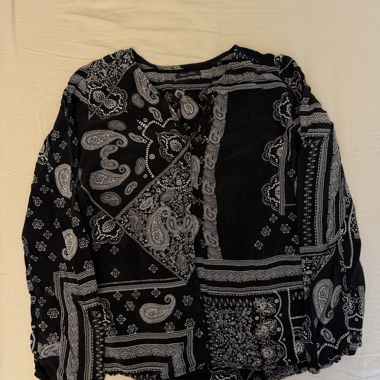Black and white paisley long sleeve shirt 