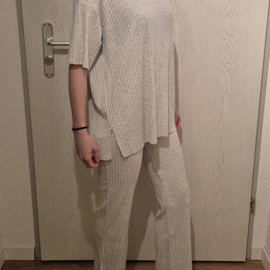 Completo beige