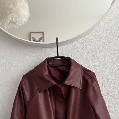 Rote Lederjacke 