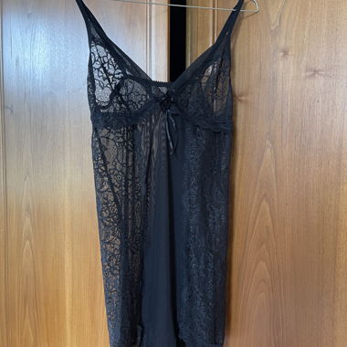 Abito slip in pizzo nero