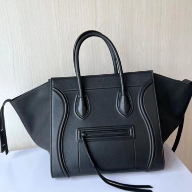 Borsa Celine Luggage Phantom Medium in pelle nera