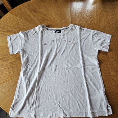 T-shirt Nike Air bianca taglia L