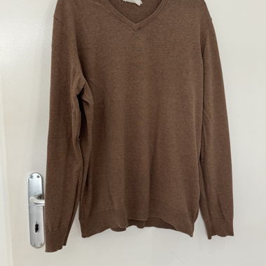 Pull brun