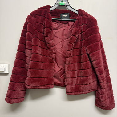 Veste fausse fourrure bordeaux