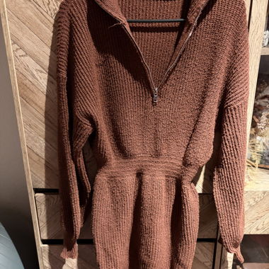 Brown knit sweater dress with zipper