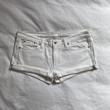 Short en denim blanc