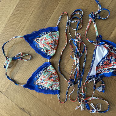 Bikini 
