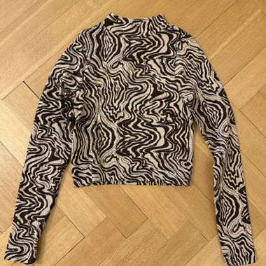 Haut manches longues à motif marron