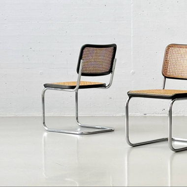 2 Freischwinger-Stühle S32 Modell 77 von Thonet