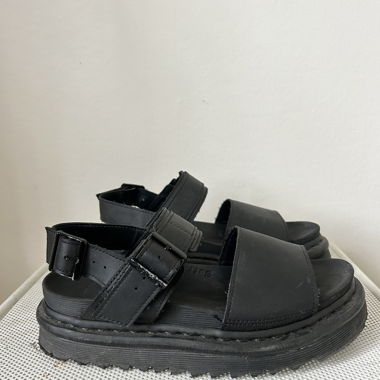 Sandales Dr. Martens Voss Hydro