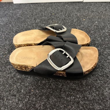 Catwalk schwarze Sandalen mit Schnalle
