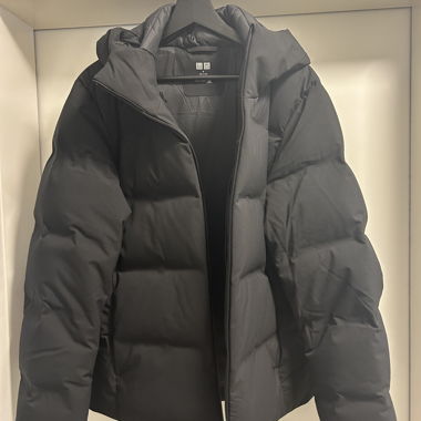 Uniqlo Puffer Jacket (Size M)