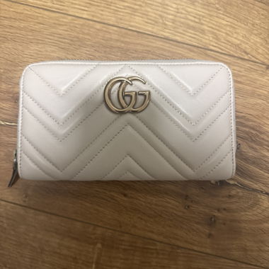 Portafoglio in pelle bianca con logo GG