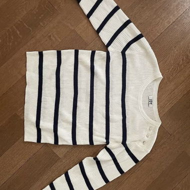 Maglione a maglia a righe