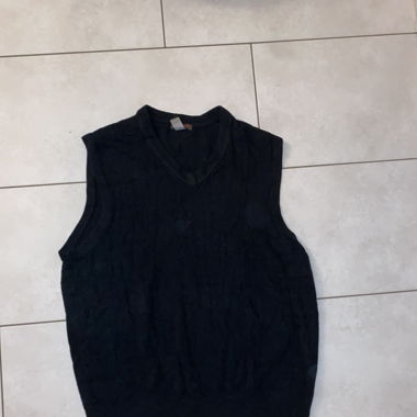 Black vest 