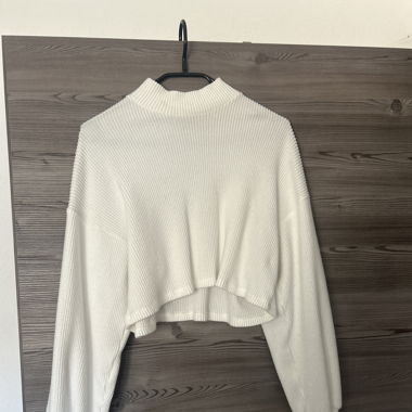 PULL blanc Bershka