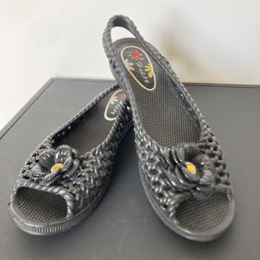 Gummi Schuhe mit Blümchen
