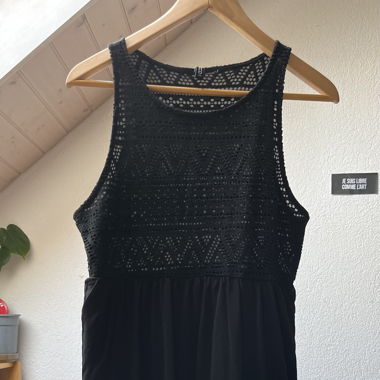 Schwarzes Sommerkleid