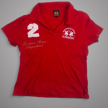 Rotes T-Shirt