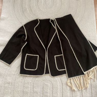Damen Jacke Schwar Weiss inkl. Schal