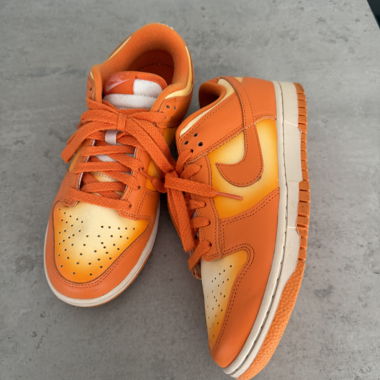 Nike Dunk Low Orange