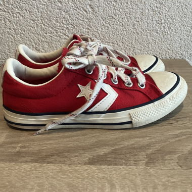 Converse rouge, pointure 33 - très bon état 