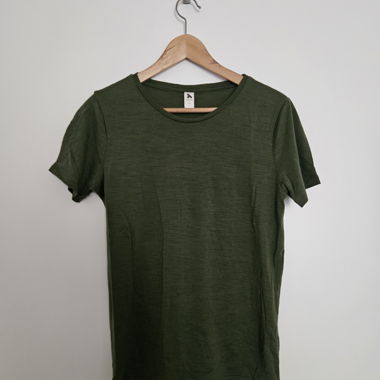 Schönes Grünes -Shirt / Tarzan / mit Merino Wolle