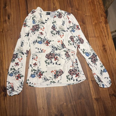 Gina tricot wrap blouse